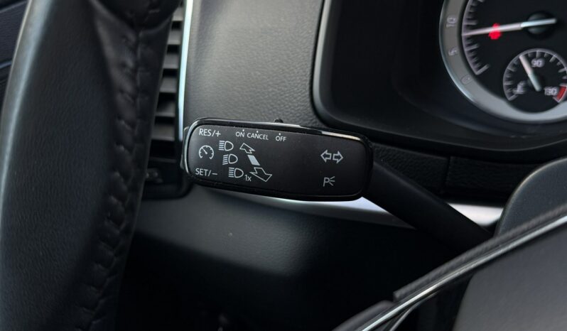 SKODA Karoq | przedni | Manualna | 115 KM | bialy full