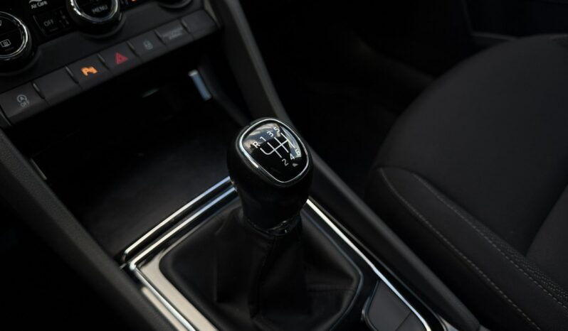 SKODA Karoq | przedni | Manualna | 115 KM | bialy full