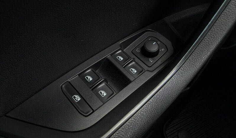 SKODA Karoq | przedni | Manualna | 115 KM | bialy full