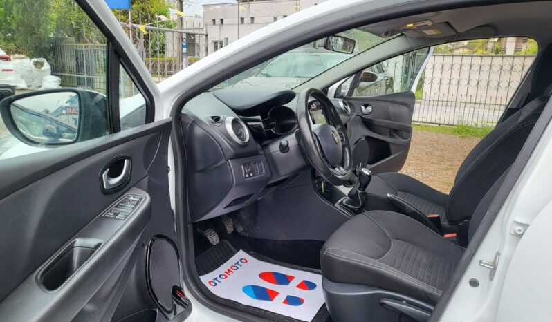 RENAULT Clio  | przedni | Manualna | 75 KM | bialy full