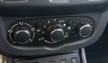 DACIA Duster  | przedni | Manualna | 105 KM | Srebrny full
