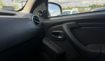 DACIA Duster  | przedni | Manualna | 105 KM | Srebrny full