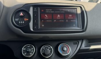 TOYOTA Yaris  | przedni | Manualna | 111 KM | Niebieski full