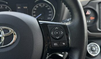 TOYOTA Yaris  | przedni | Manualna | 111 KM | Niebieski full