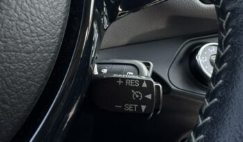 TOYOTA Yaris  | przedni | Manualna | 111 KM | Niebieski full