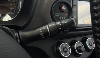 TOYOTA Yaris  | przedni | Manualna | 111 KM | Niebieski full