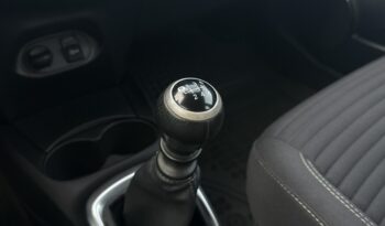 TOYOTA Yaris  | przedni | Manualna | 111 KM | Niebieski full