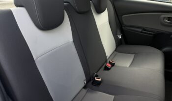 TOYOTA Yaris  | przedni | Manualna | 111 KM | Niebieski full