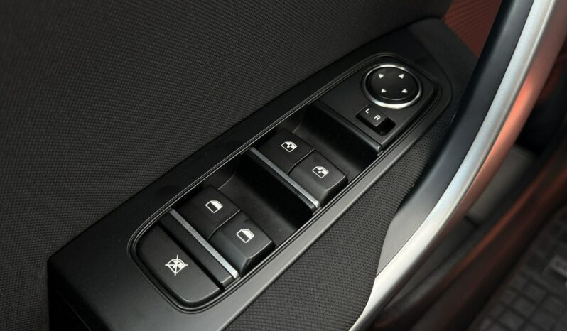 KIA Ceed  | przedni | Manualna | 160 KM | Niebieski full