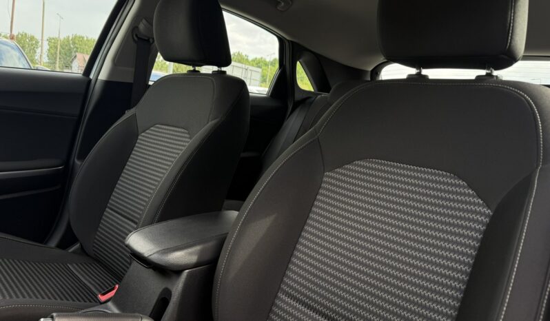 KIA Ceed  | przedni | Manualna | 160 KM | bialy full