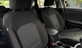 KIA Ceed  | przedni | Manualna | 160 KM | bialy full