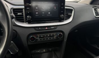 KIA Ceed  | przedni | Manualna | 160 KM | bialy full