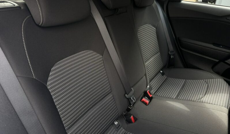 KIA Ceed  | przedni | Manualna | 160 KM | bialy full