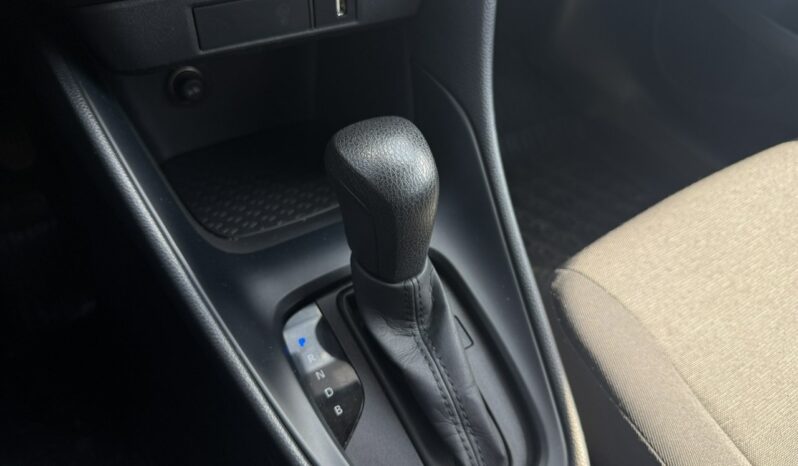 TOYOTA Yaris  | przedni | automatyczna_bezstopniowa | 116 KM | Srebrny full