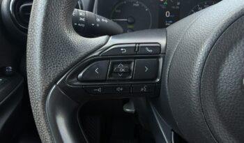 TOYOTA Yaris  | przedni | automatyczna_bezstopniowa | 116 KM | Srebrny full
