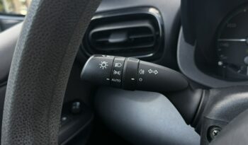 TOYOTA Yaris  | przedni | automatyczna_bezstopniowa | 116 KM | Srebrny full