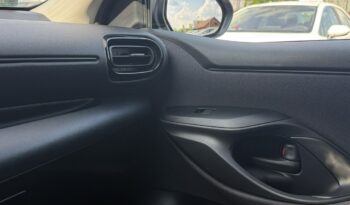 TOYOTA Yaris  | przedni | automatyczna_bezstopniowa | 116 KM | Srebrny full