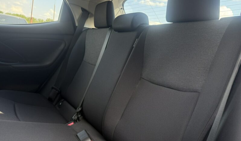 TOYOTA Yaris  | przedni | automatyczna_bezstopniowa | 116 KM | Srebrny full