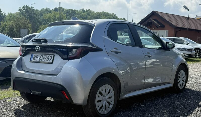 TOYOTA Yaris  | przedni | automatyczna_bezstopniowa | 116 KM | Srebrny full