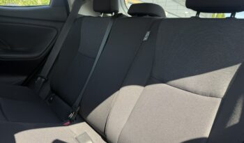 TOYOTA Yaris  | przedni | automatyczna_bezstopniowa | 116 KM | Srebrny full