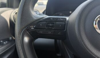 TOYOTA Yaris  | przedni | automatyczna_bezstopniowa | 116 KM | Srebrny full