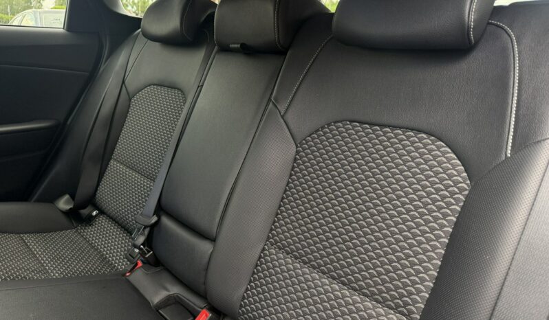 KIA Ceed  | przedni | Manualna | 136 KM | Niebieski full