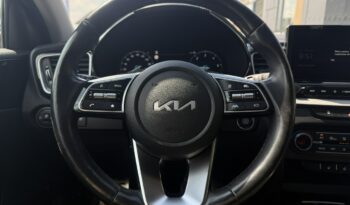 KIA Ceed  | przedni | Manualna | 136 KM | Niebieski full