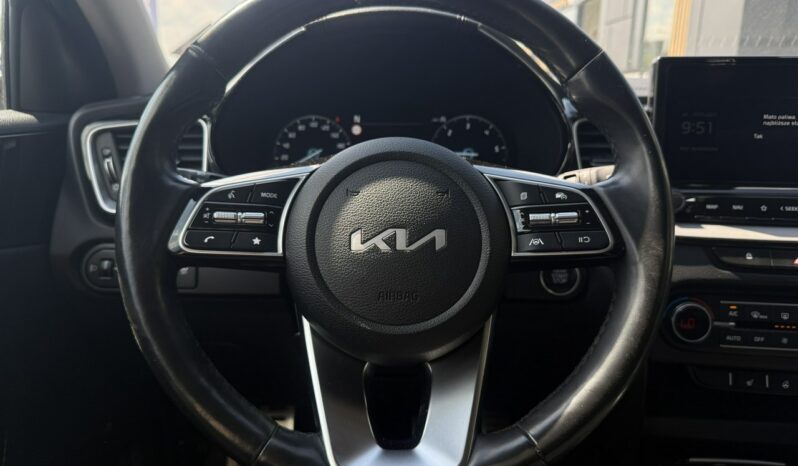 KIA Ceed  | przedni | Manualna | 136 KM | Niebieski full