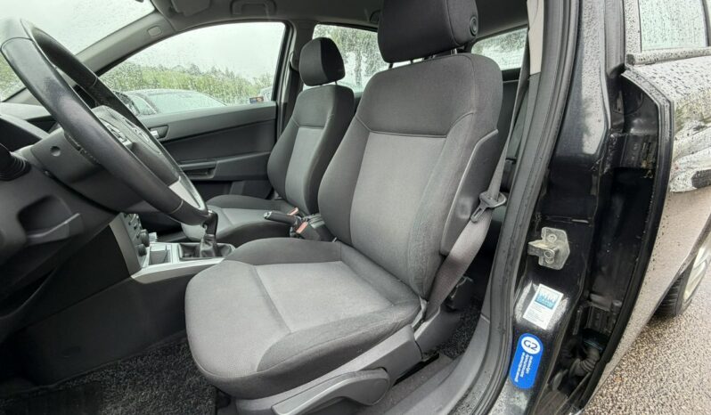 OPEL Astra | FWD (przód) | Manualna | 115 KM | Czarny full