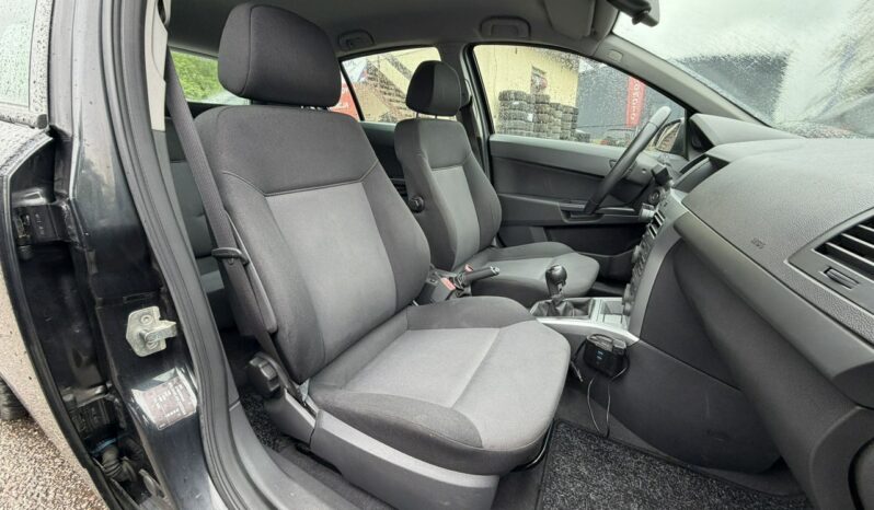 OPEL Astra | FWD (przód) | Manualna | 115 KM | Czarny full