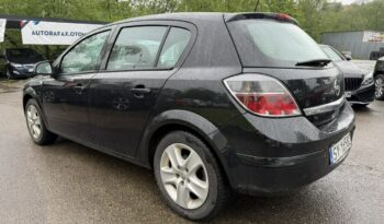 OPEL Astra | FWD (przód) | Manualna | 115 KM | Czarny full