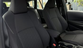 TOYOTA Corolla  | przedni | Automatyczna | 122 KM | Srebrny full