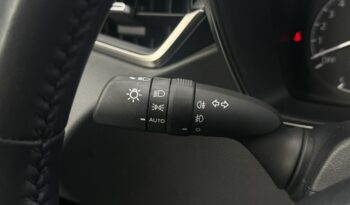 TOYOTA Corolla  | przedni | Automatyczna | 122 KM | Srebrny full