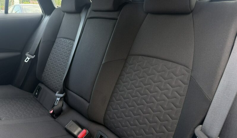 TOYOTA Corolla  | przedni | Automatyczna | 122 KM | Srebrny full