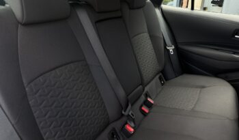 TOYOTA Corolla  | przedni | Automatyczna | 122 KM | Srebrny full
