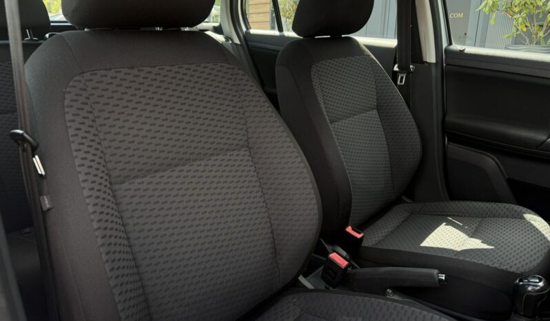 SKODA Fabia  | przedni | Manualna | 75 KM | Srebrny full