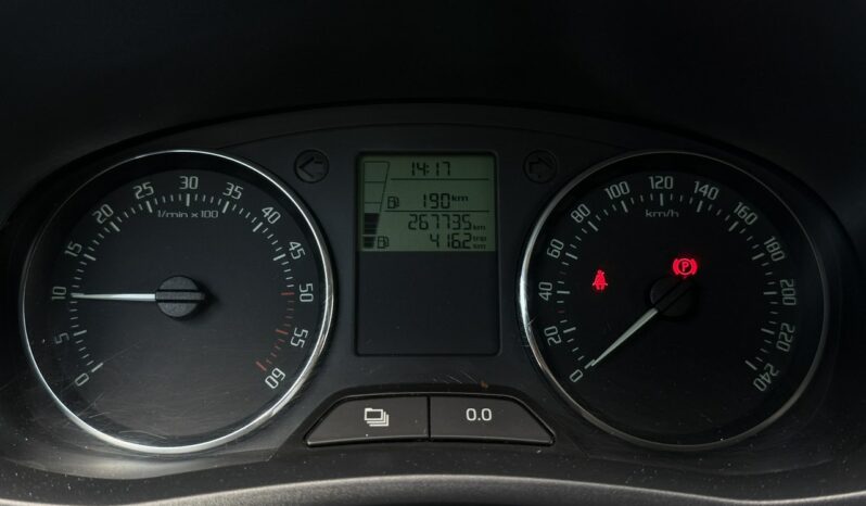 SKODA Fabia  | przedni | Manualna | 75 KM | Srebrny full