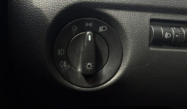 SKODA Fabia  | przedni | Manualna | 75 KM | Srebrny full