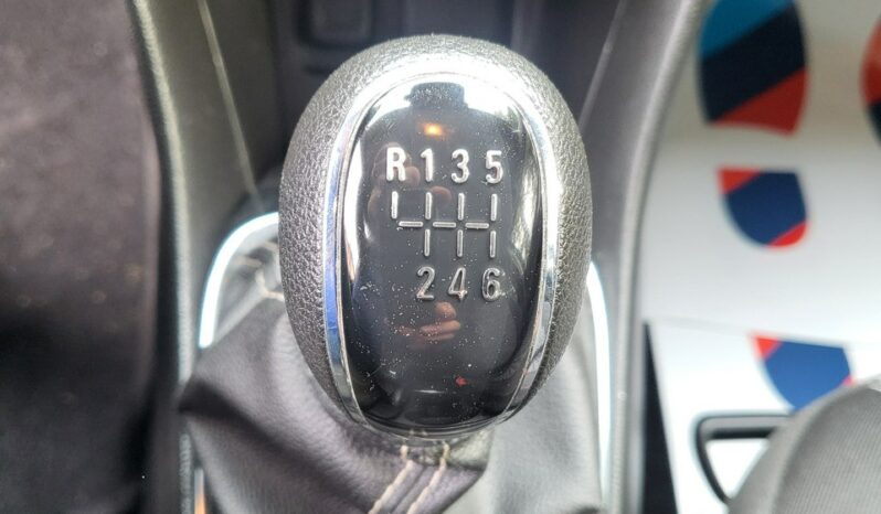 OPEL Mokka  | przedni | Manualna | 140 KM | Srebrny full