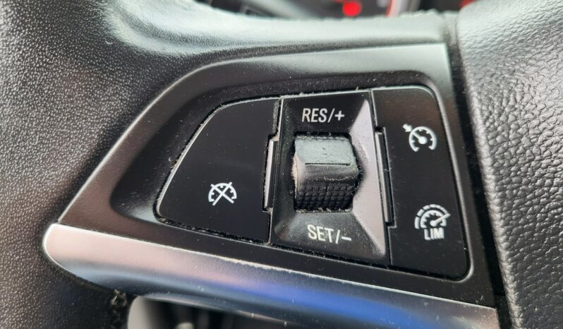 OPEL Mokka  | przedni | Manualna | 140 KM | Srebrny full