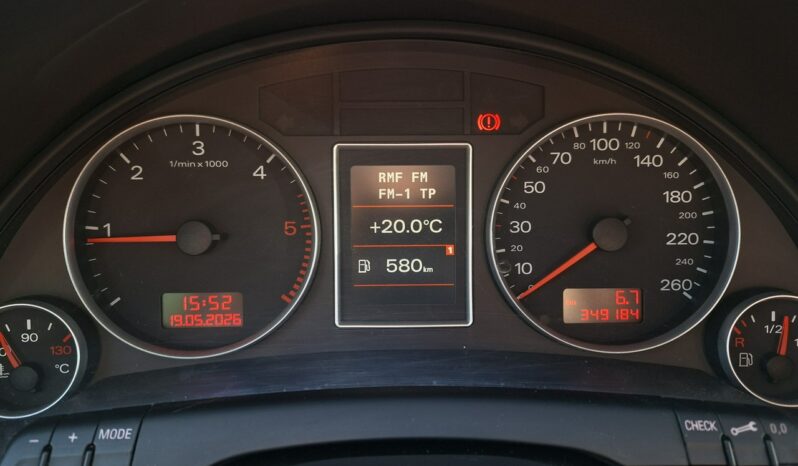 AUDI A4  | FWD (przód) | Manualna | 140 KM | Szary full