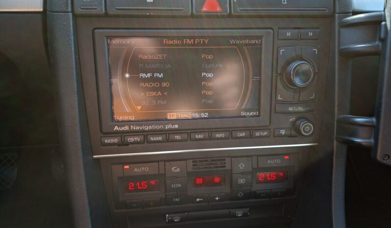 AUDI A4  | FWD (przód) | Manualna | 140 KM | Szary full