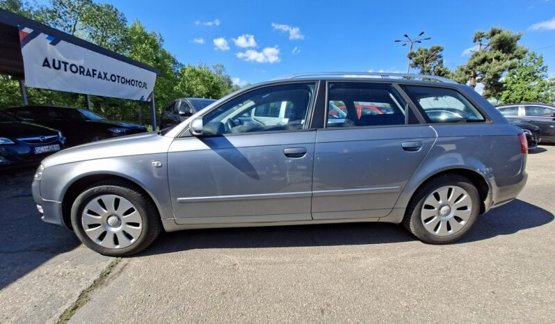 AUDI A4  | FWD (przód) | Manualna | 140 KM | Szary full