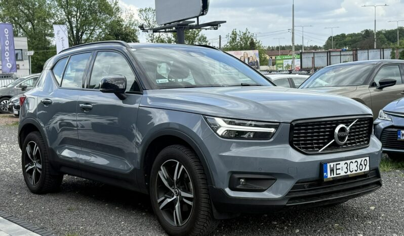 Volvo Xc 40 | Przedni | Automatyczna | 163 Km | Szary