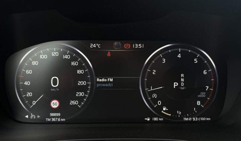 VOLVO XC 40 | przedni | Automatyczna | 163 KM | Szary full