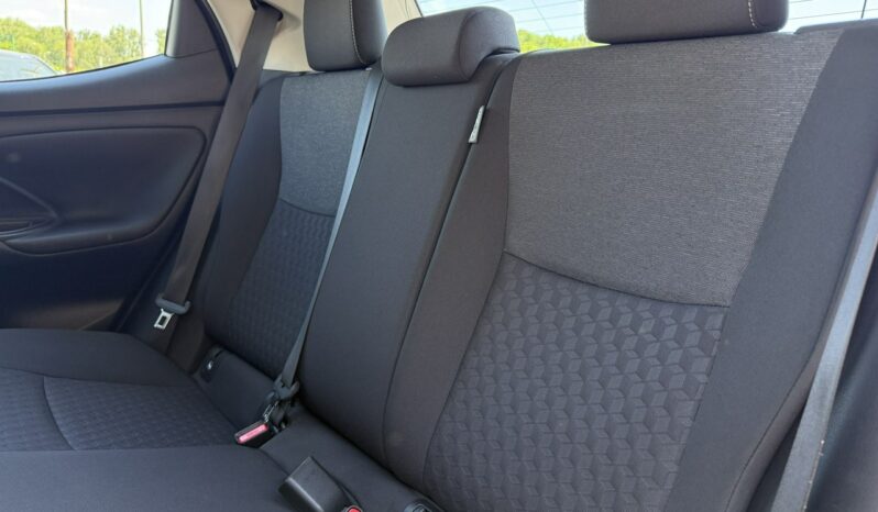 TOYOTA Yaris  | FWD (przód) | Automatyczna B/S | 116 KM | Srebrny full