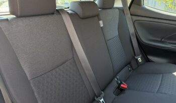 TOYOTA Yaris  | FWD (przód) | Automatyczna B/S | 116 KM | Srebrny full