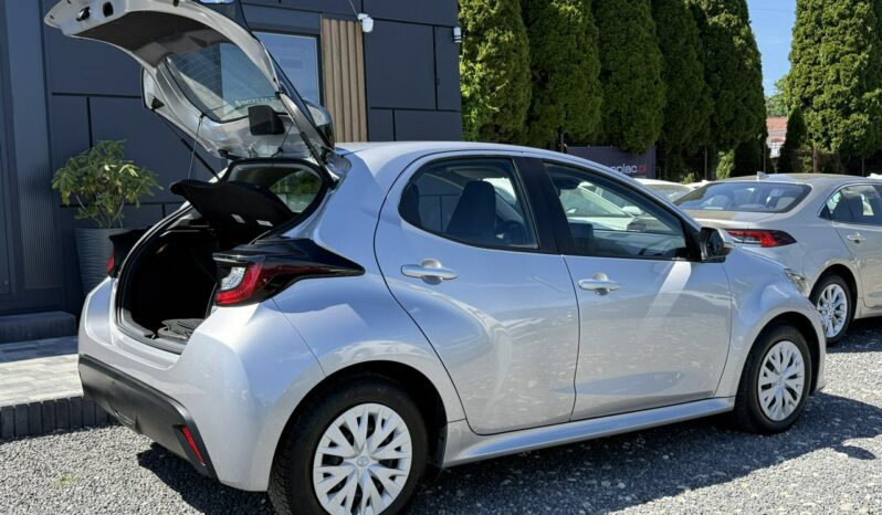 TOYOTA Yaris  | FWD (przód) | Automatyczna B/S | 116 KM | Srebrny full