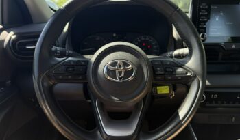 TOYOTA Yaris  | FWD (przód) | Automatyczna B/S | 116 KM | Srebrny full
