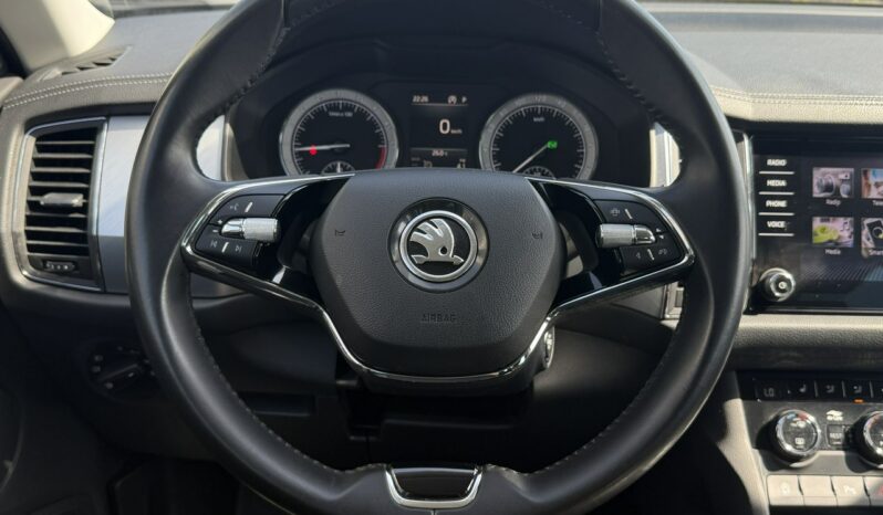 SKODA Kodiaq  | przedni | Automatyczna | 150 KM | Szary full